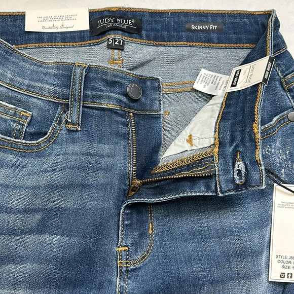 Judy Blue Women’s 5/27 High Waist Skinny Fit Distressed Leopard Patch Jeans NWT - Picture 6 of 11
